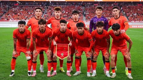 阿森纳新星萨卡喜结连理，24岁边锋与相恋5年佳人共度良辰！